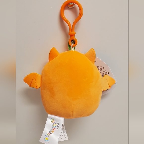 Barnet the Orange Fruit Bat Blacklight Squishmallow 3.5" Clip NWT - Picture 2 of 3
